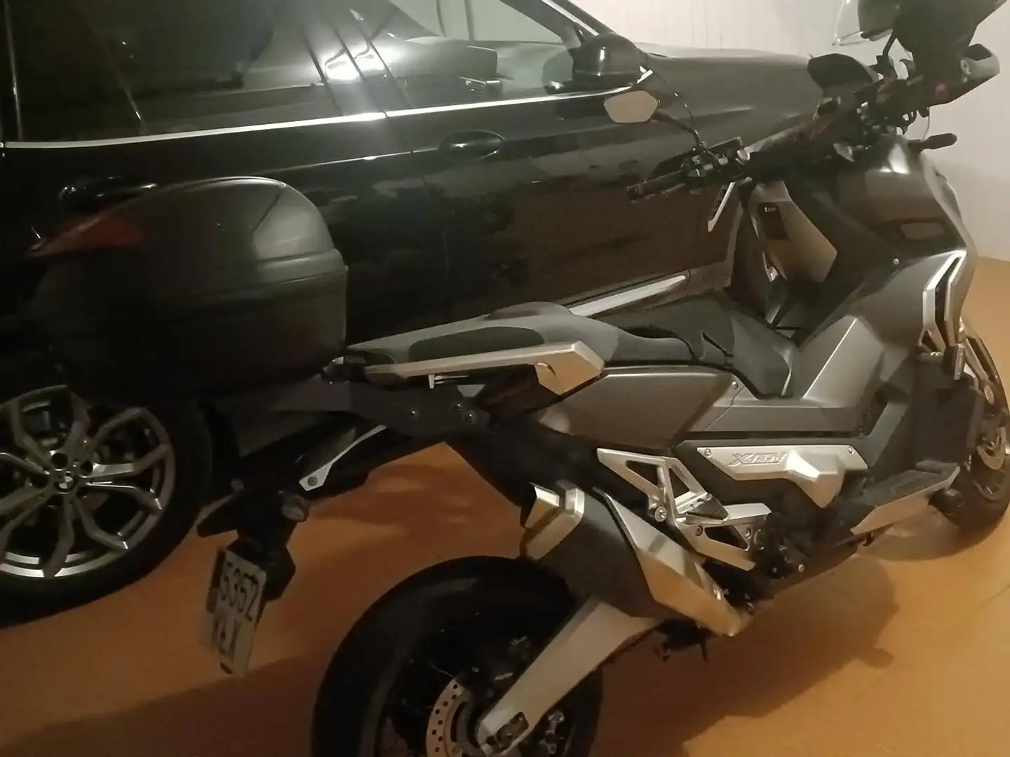 Honda X-ADV maxi scootter - 2