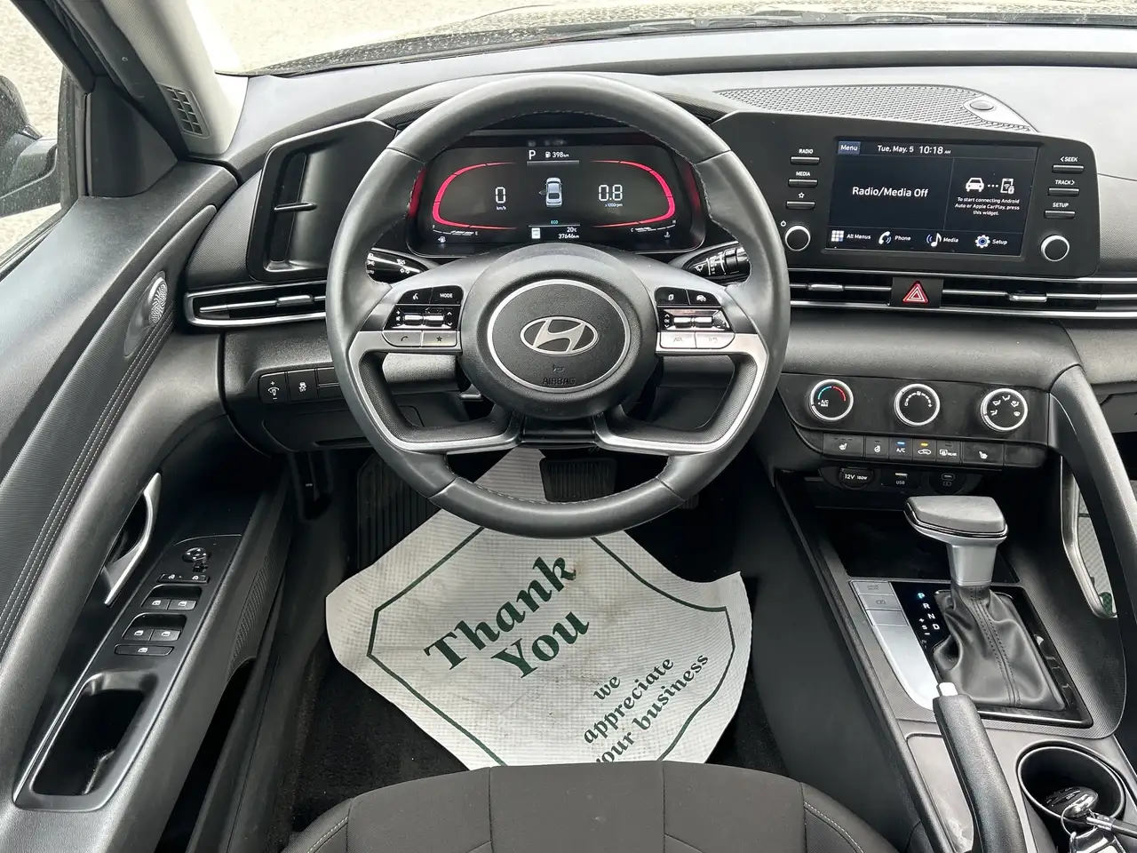 Hyundai ELANTRA снимка Hyundai ELANTRA