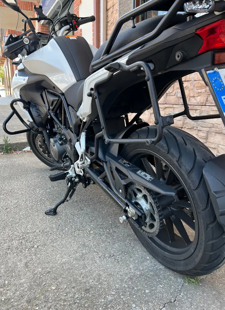 Benelli TRK 502 Blanco - 2