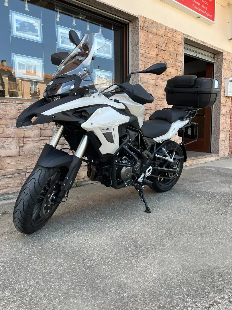 Benelli TRK 502 Blanco - 1