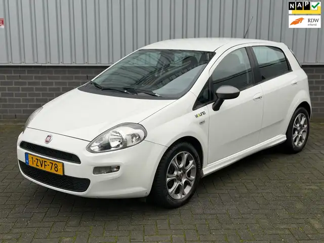 Fiat Punto Evo 0.9 TwinAir Young |Airco|CruiseControl|5 Deurs|NAP