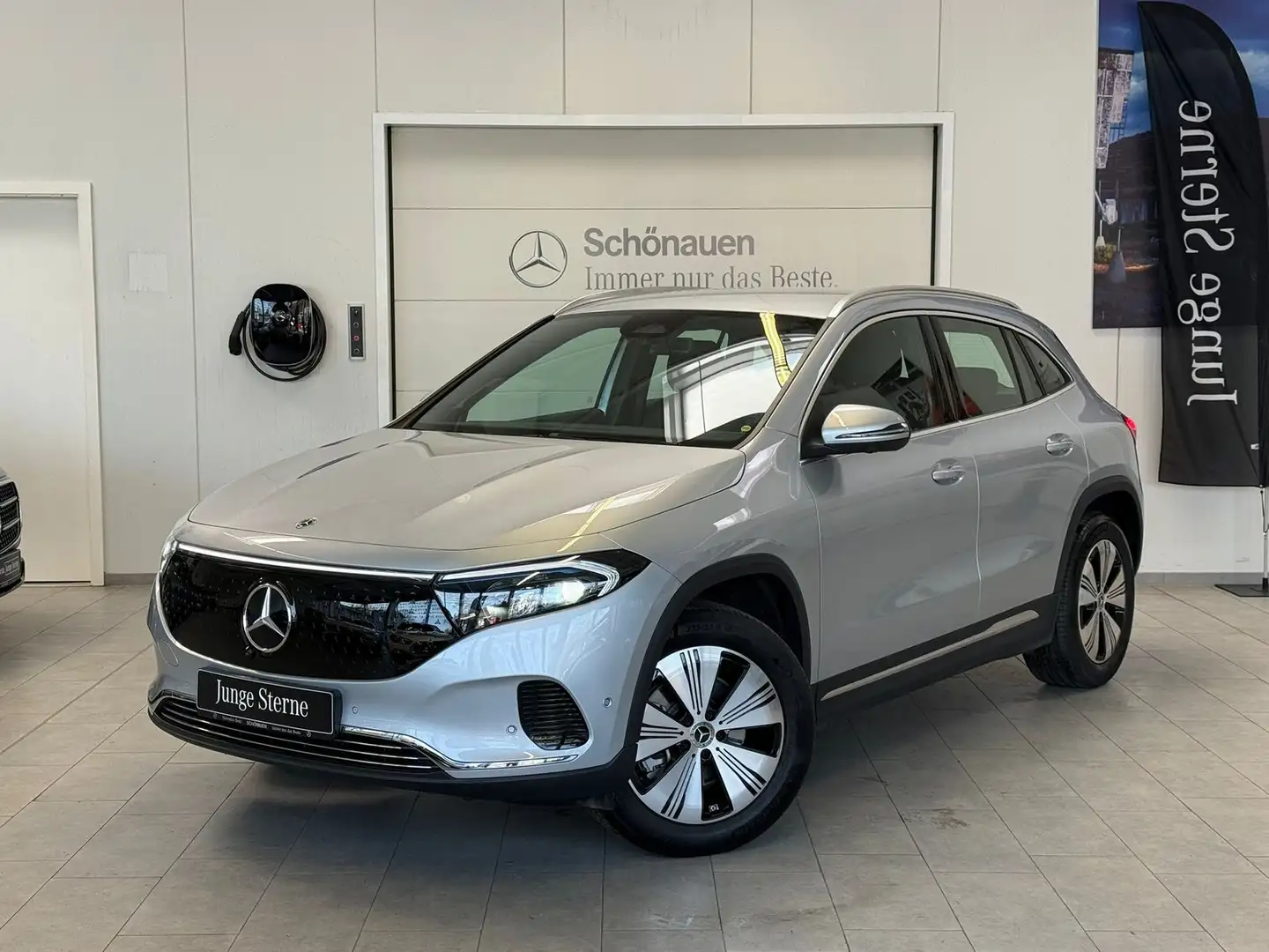 Mercedes-Benz EQA 350 4M Progressive TOTW+360°+CARPLAY+LED+DAB Silber - 1
