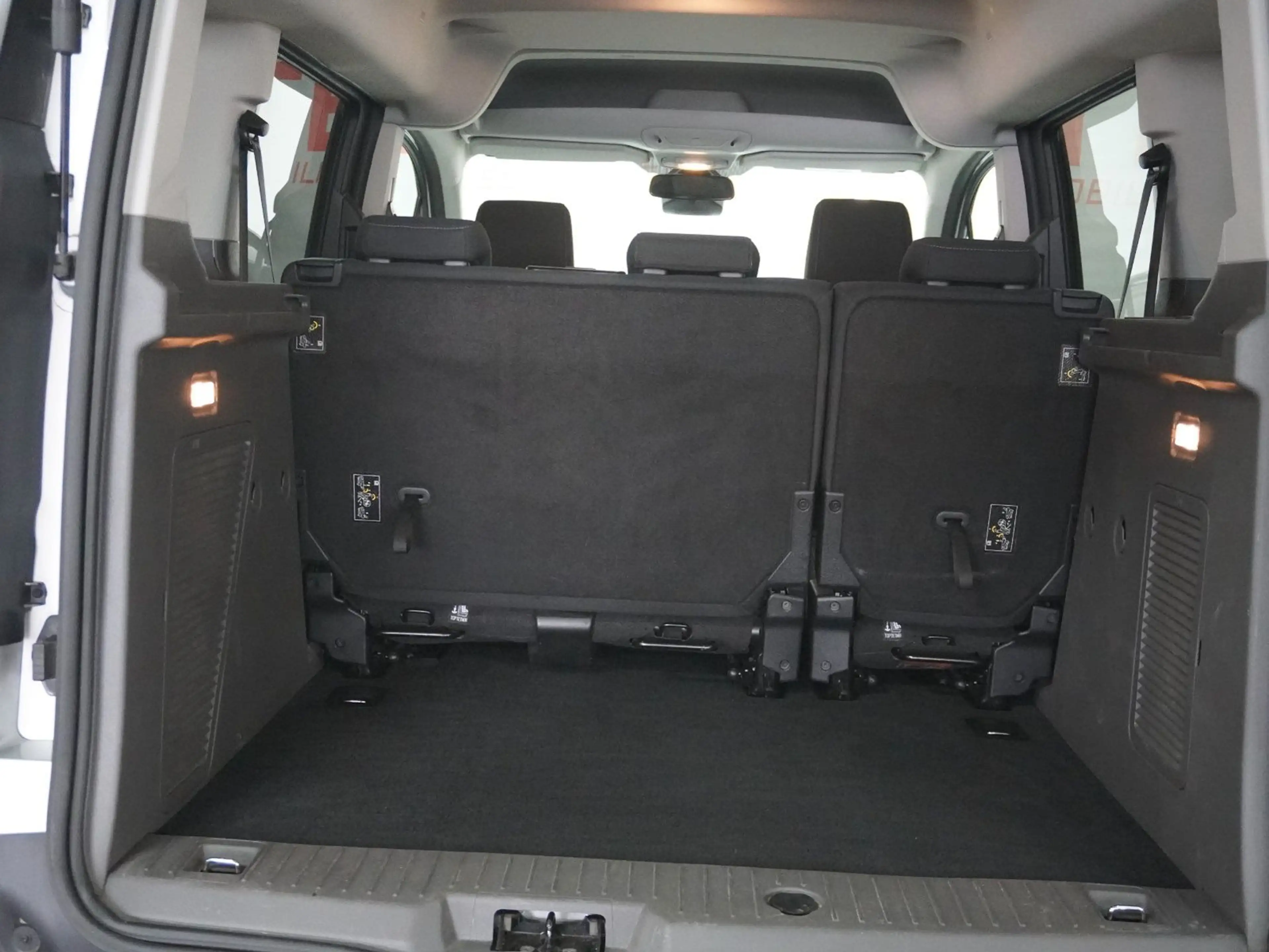 Ford Tourneo Connect Trend 1.5 TDCI — photo 11