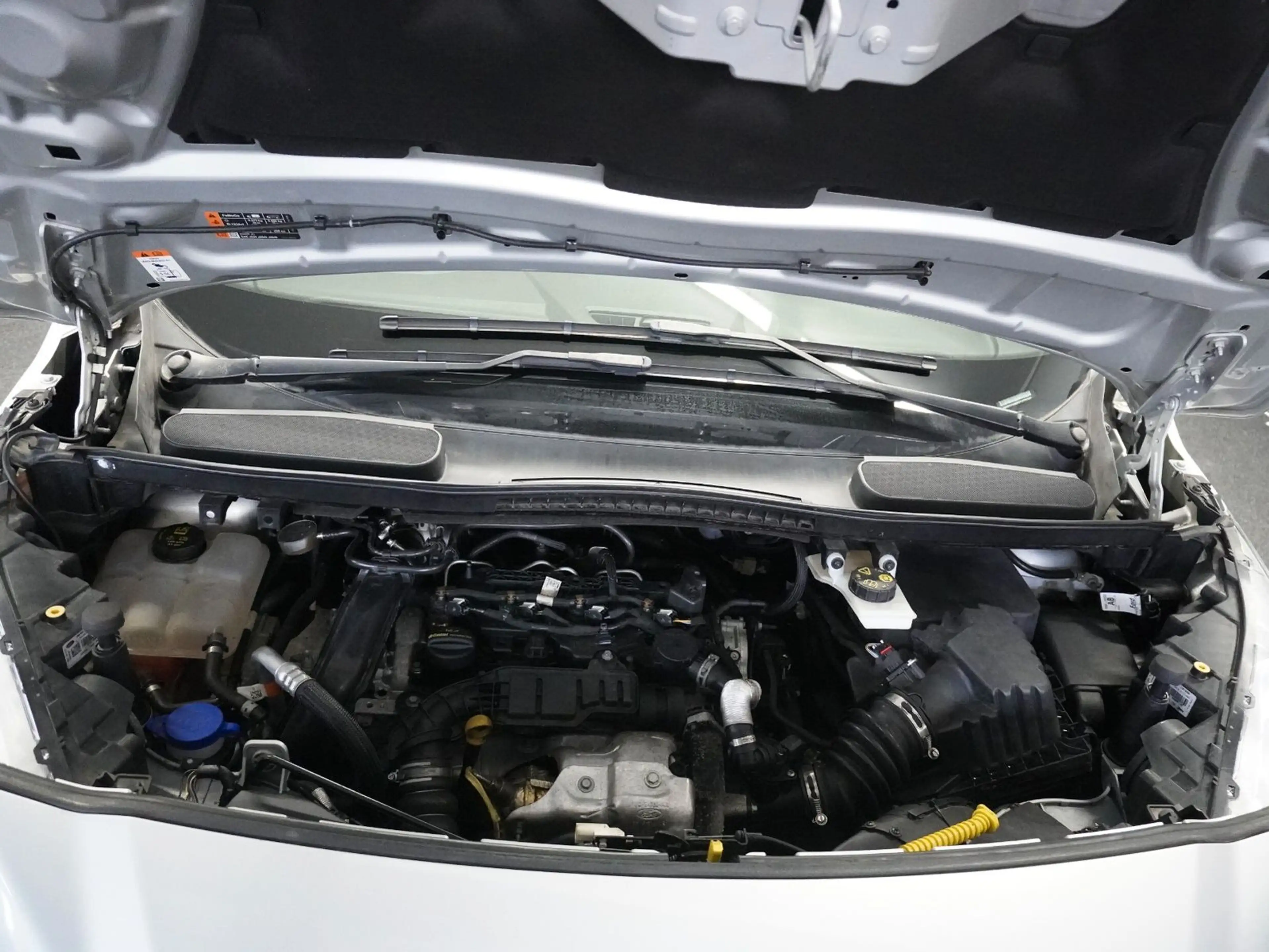 Ford Tourneo Connect Trend 1.5 TDCI — photo 5