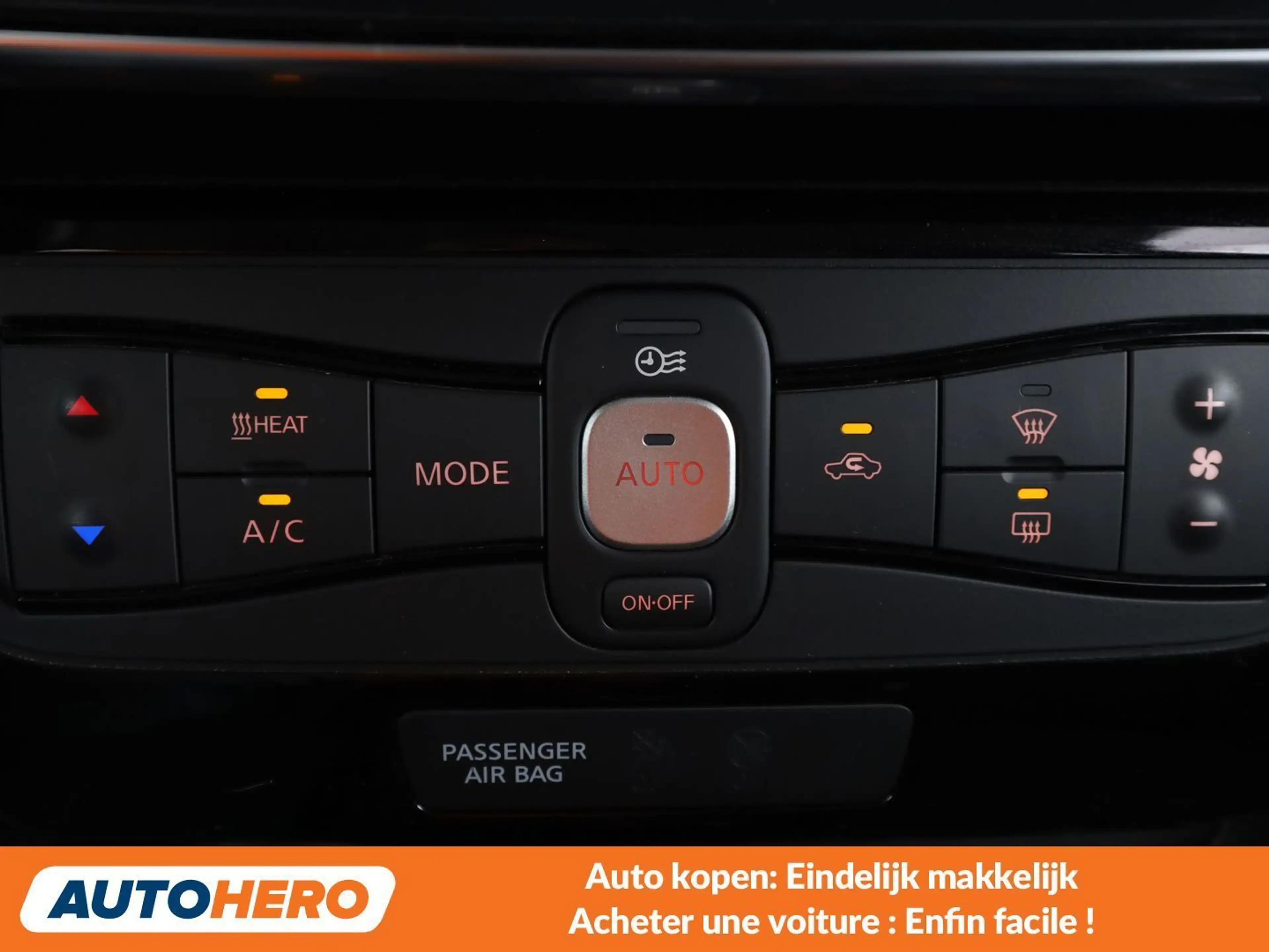 Nissan Leaf electric drive 110 kW Acenta — photo 13