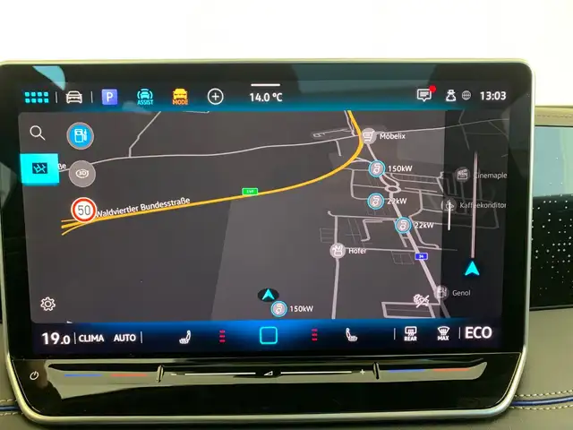 Volkswagen Tiguan view 13
