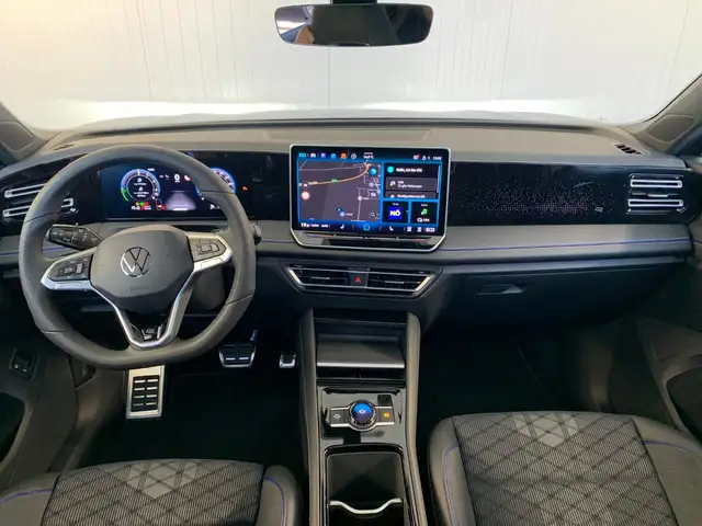 Volkswagen Tiguan view 8