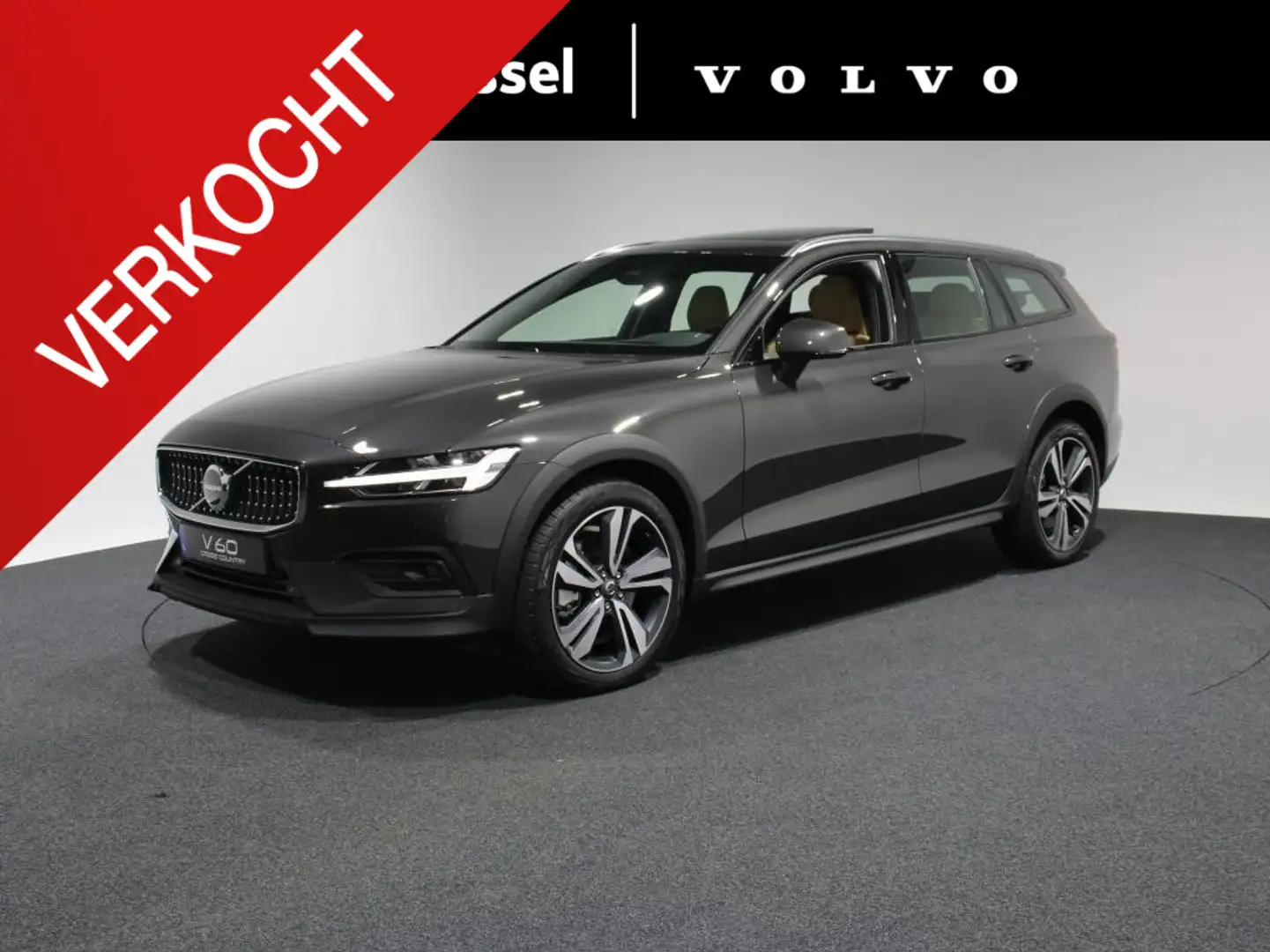 Volvo V60 Cross Country 2.0 B5 AWD Ultimate | Panoramisch schuifdak | Harm Серый - 1