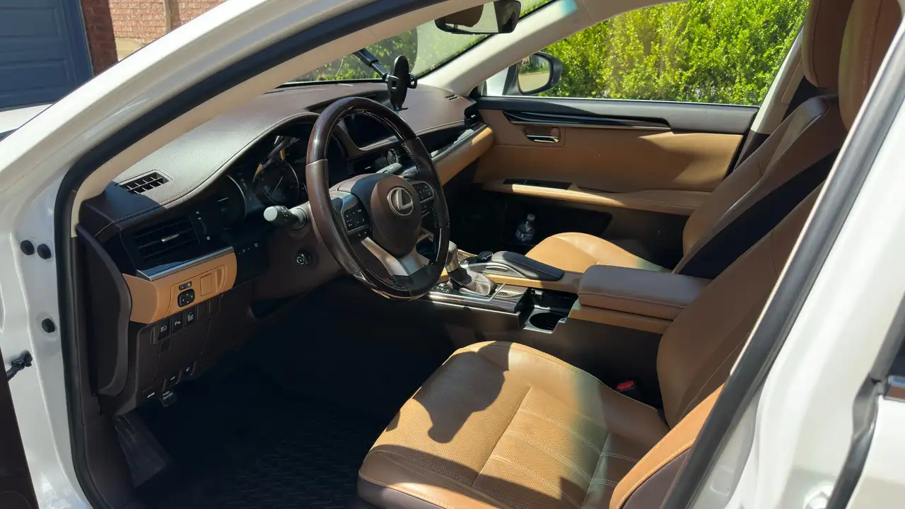 Lexus ES fotografie Lexus ES