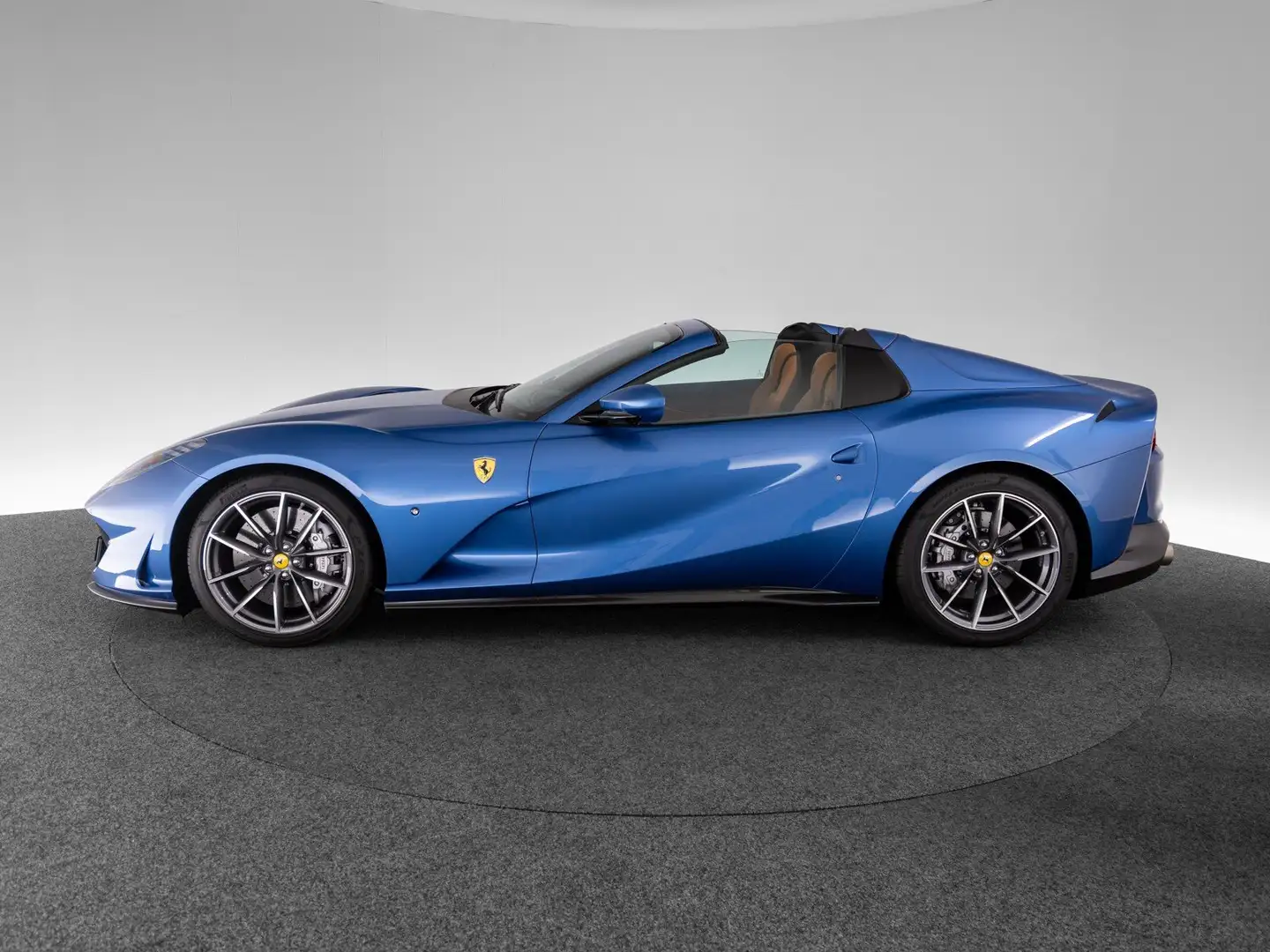 Ferrari 812 GTS Blau - 2