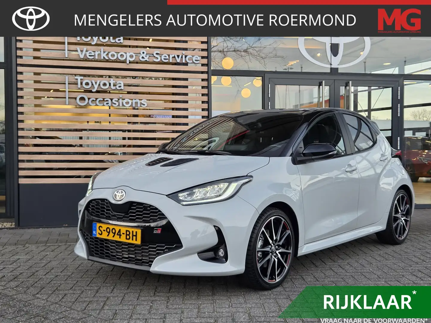 Toyota Yaris 1.5 Hybrid GR Sport | |trekhaak afneembaar Grijs - 1