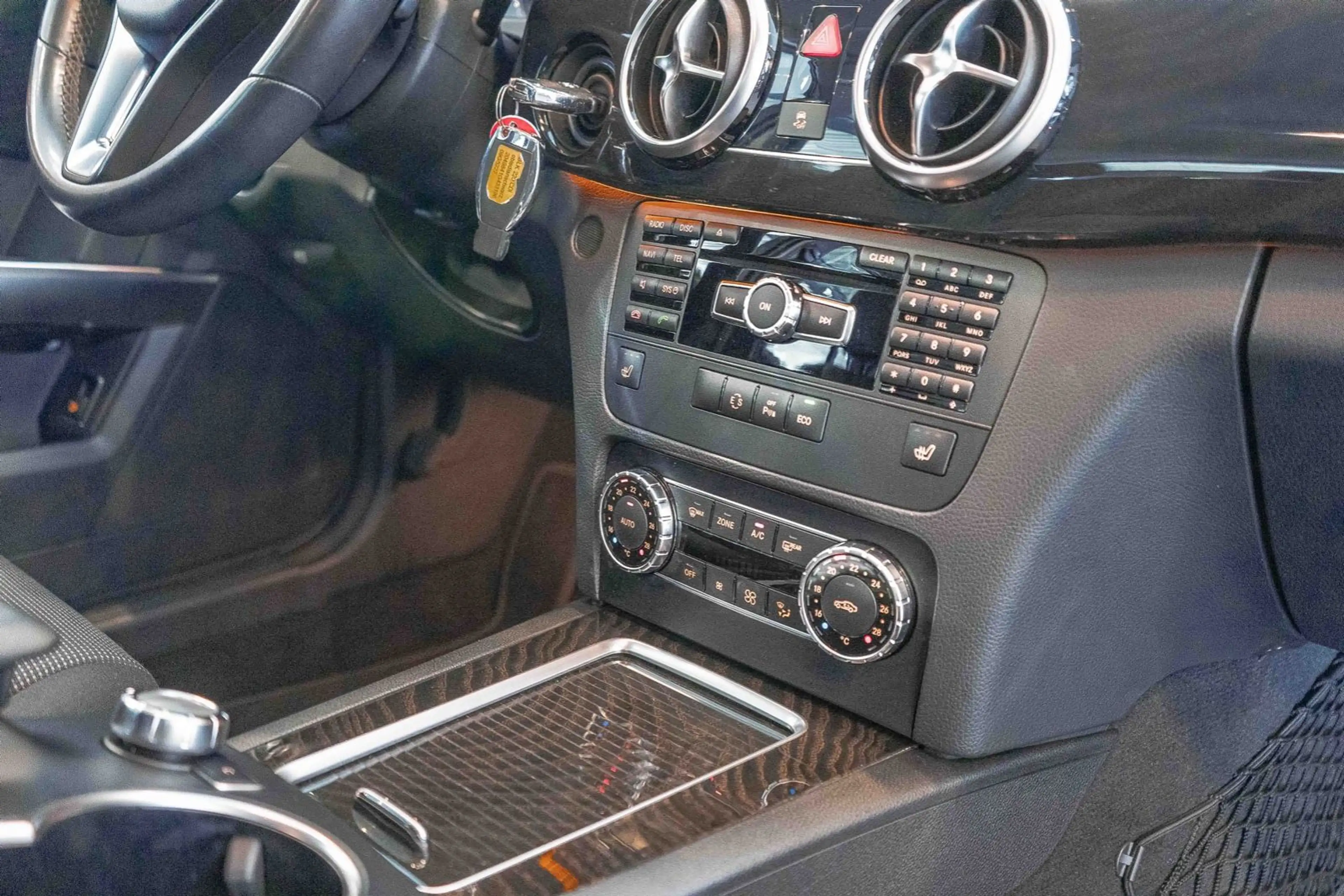 Mercedes-Benz GLK 220 CDI 4Matic Xenon Tempomat Navi Sitzhzg. — photo 15