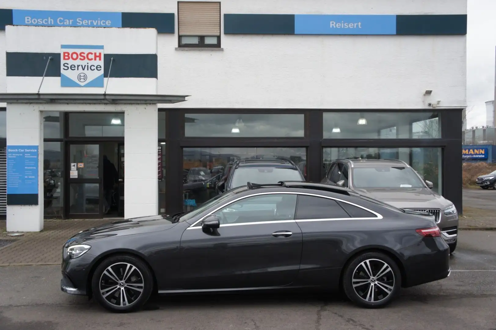Mercedes-Benz E 300 E300 Coupe Avantgarde*ACC*PANO*LEDER*KAM*HUD*DAB Grün - 2