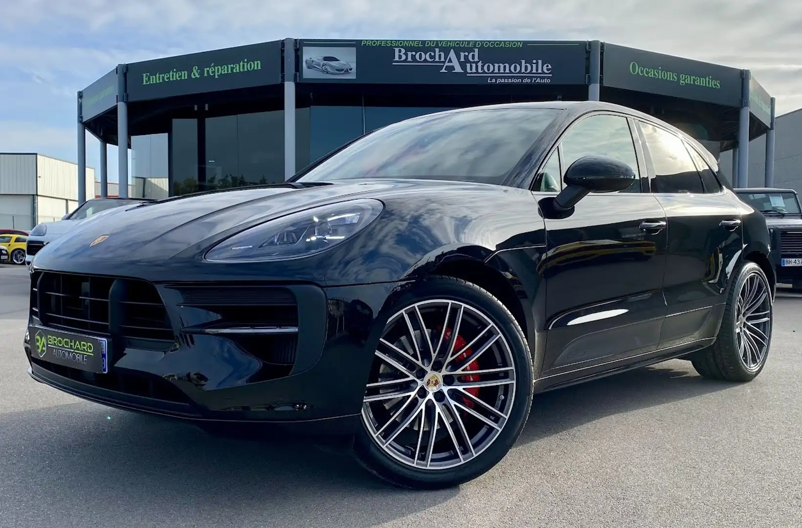 Porsche Macan GTS / 2.9l V6 381 CH PDK 7 / Pack Sport Chrono / PSE / PASM / Noir - 1