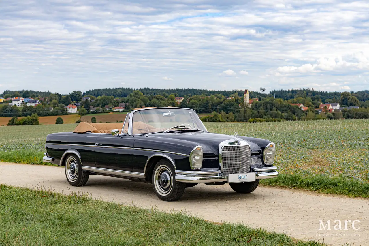 Mercedes-Benz 300 SE Cabriolet W112 / frame off restoration / 1 of 708 units, foto 3