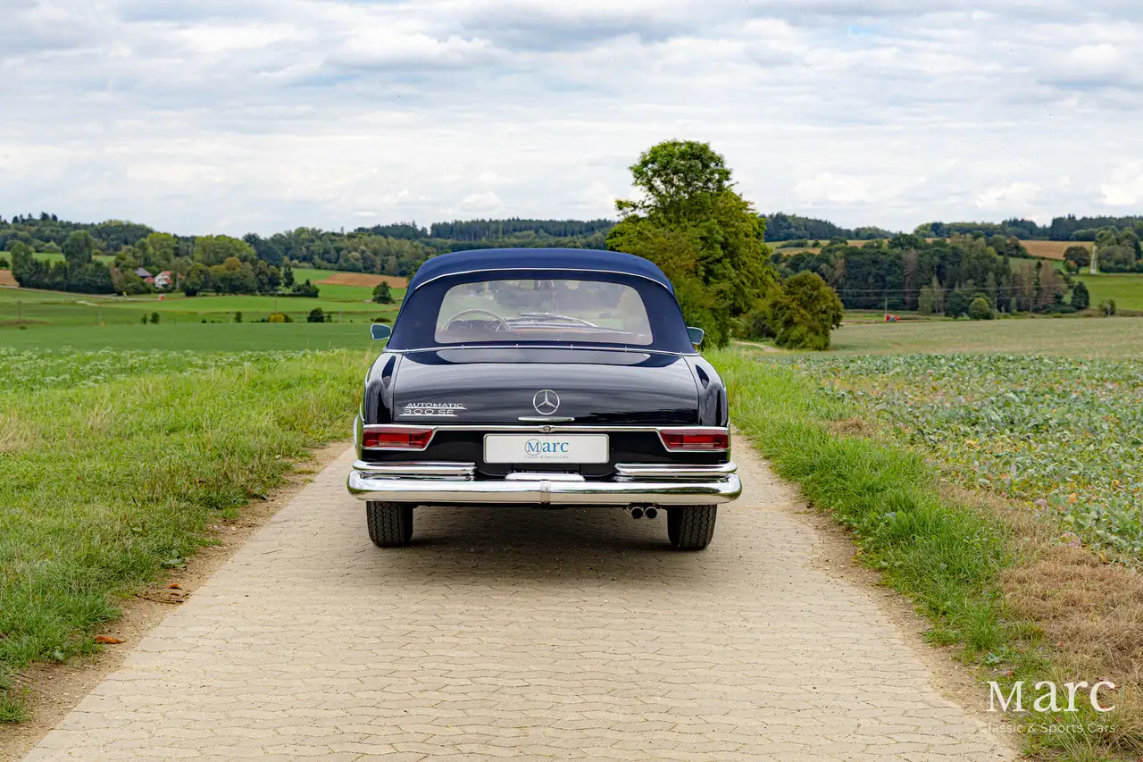 Mercedes-Benz 300 SE Cabriolet W112 / frame off restoration / 1 of 708 units, foto 8