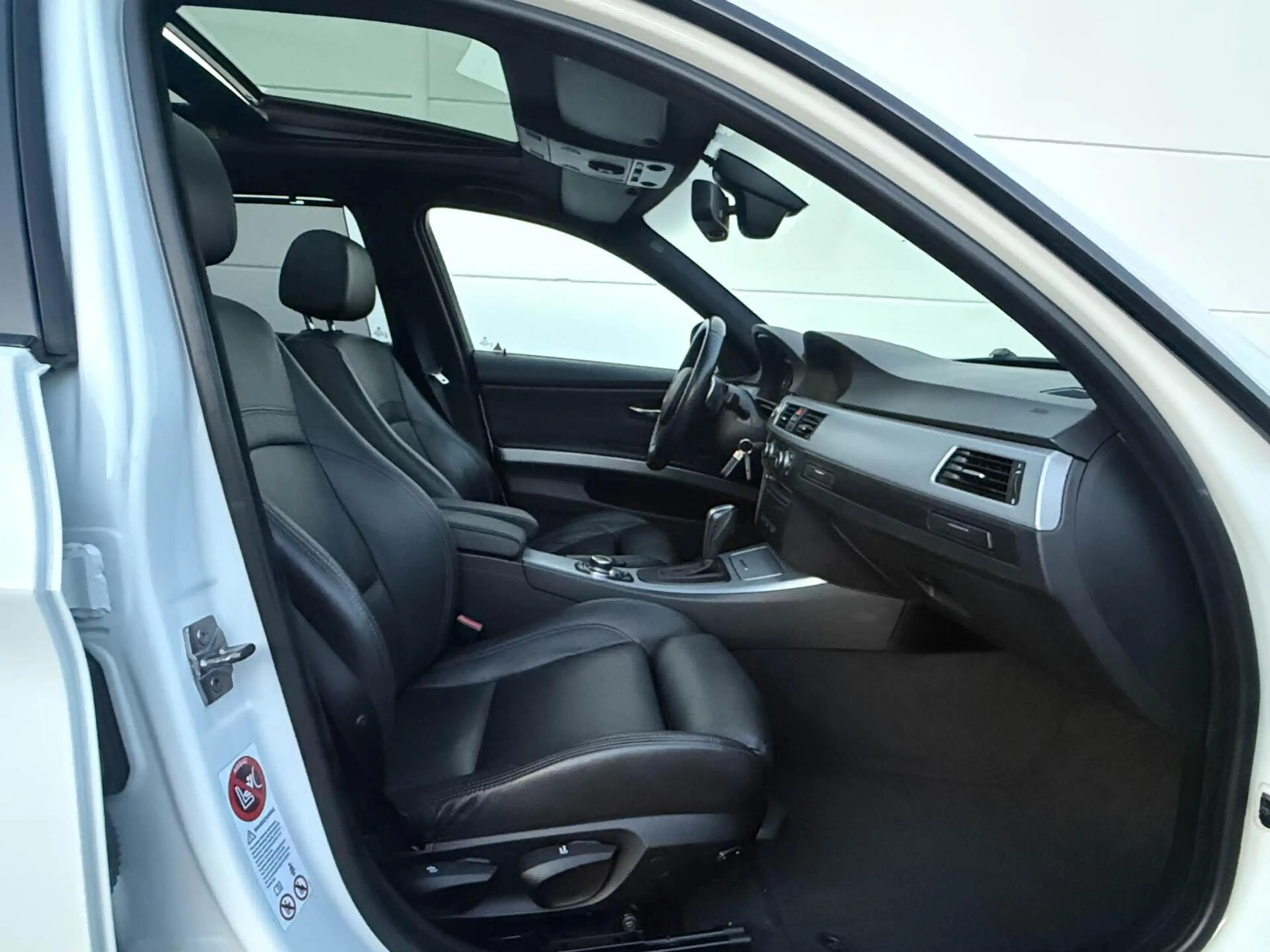 BMW 335 3-serie Touring 335i 306pk xDrive M-Sport | Leder — photo 17