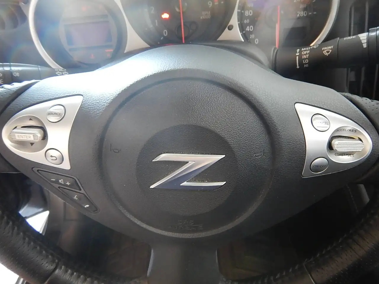 Nissan 370Z снимка Nissan 370Z