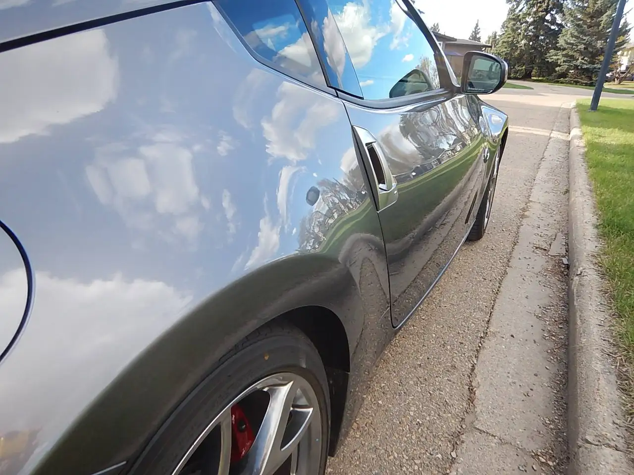Nissan 370Z снимка Nissan 370Z