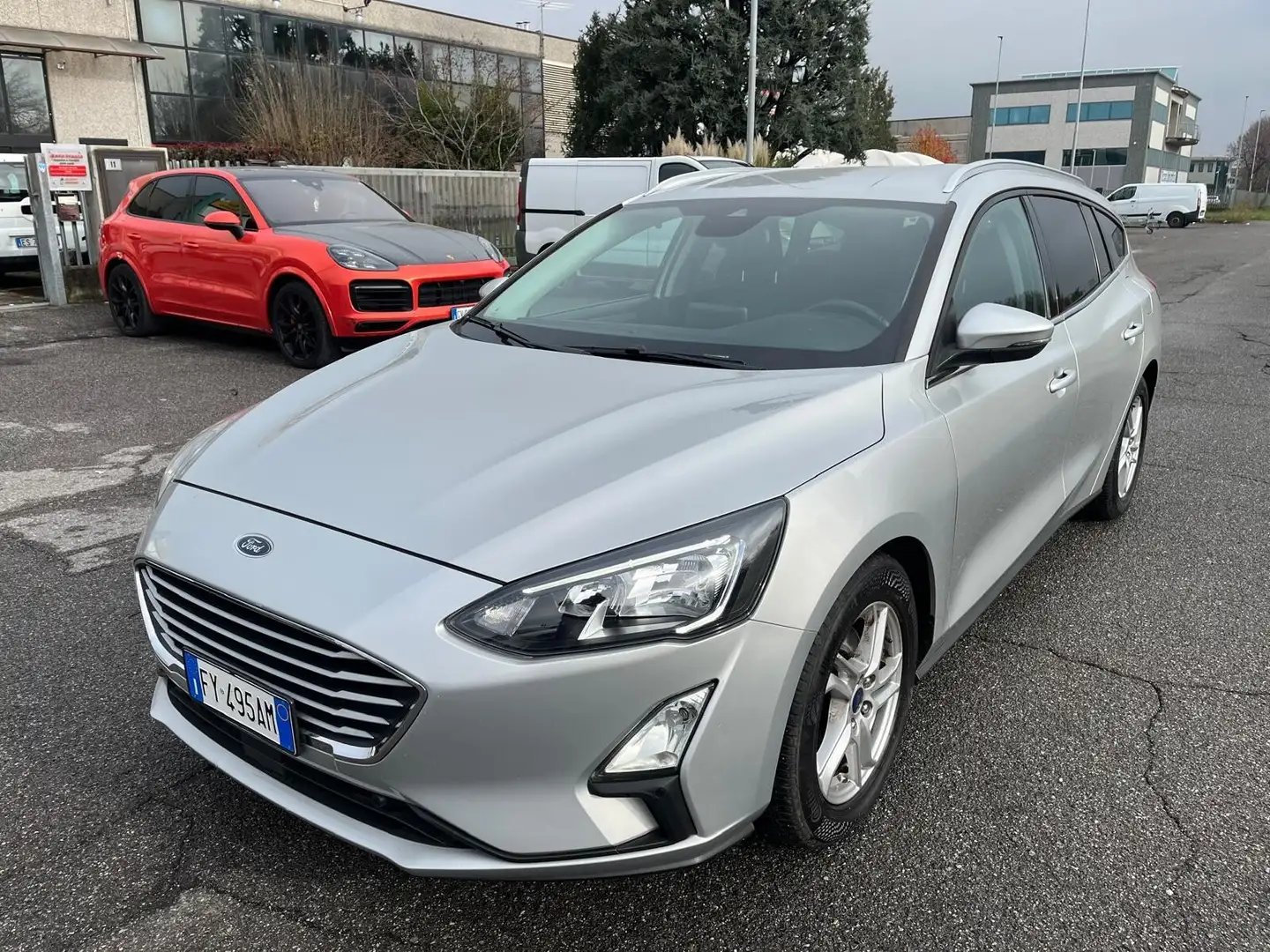 Ford Focus Focus 1.5 EcoBlue 120 CV SW Business Zilver - 1