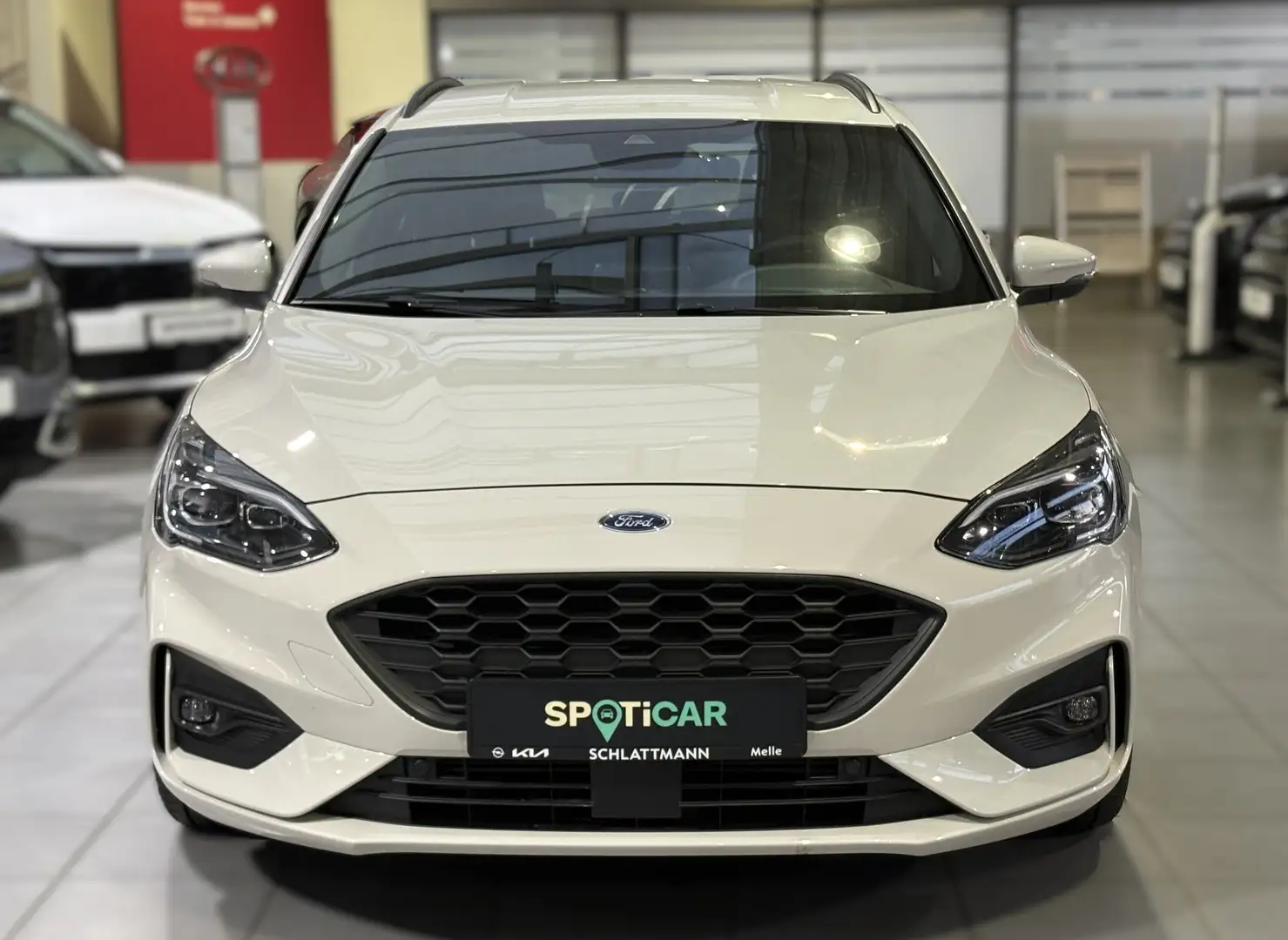Ford Focus ST-Line X *SHZ* *LHZ* *RFK* Blanc - 2