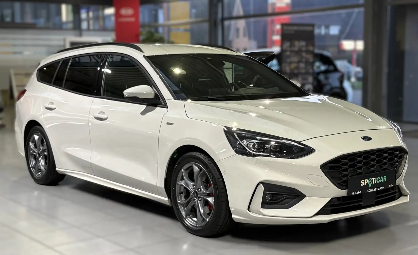 Ford Focus ST-Line X *SHZ* *LHZ* *RFK* Blanc - 1