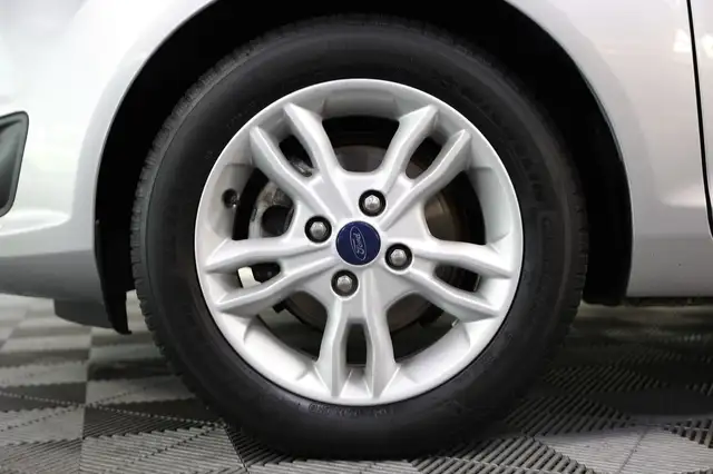 Ford Fiesta view 4
