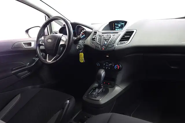 Ford Fiesta view 24