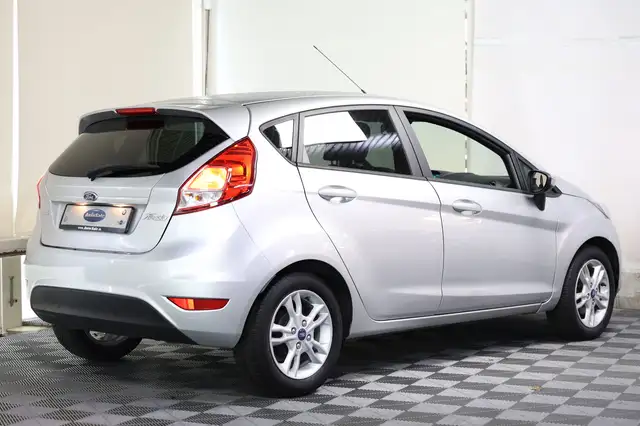 Ford Fiesta view 6