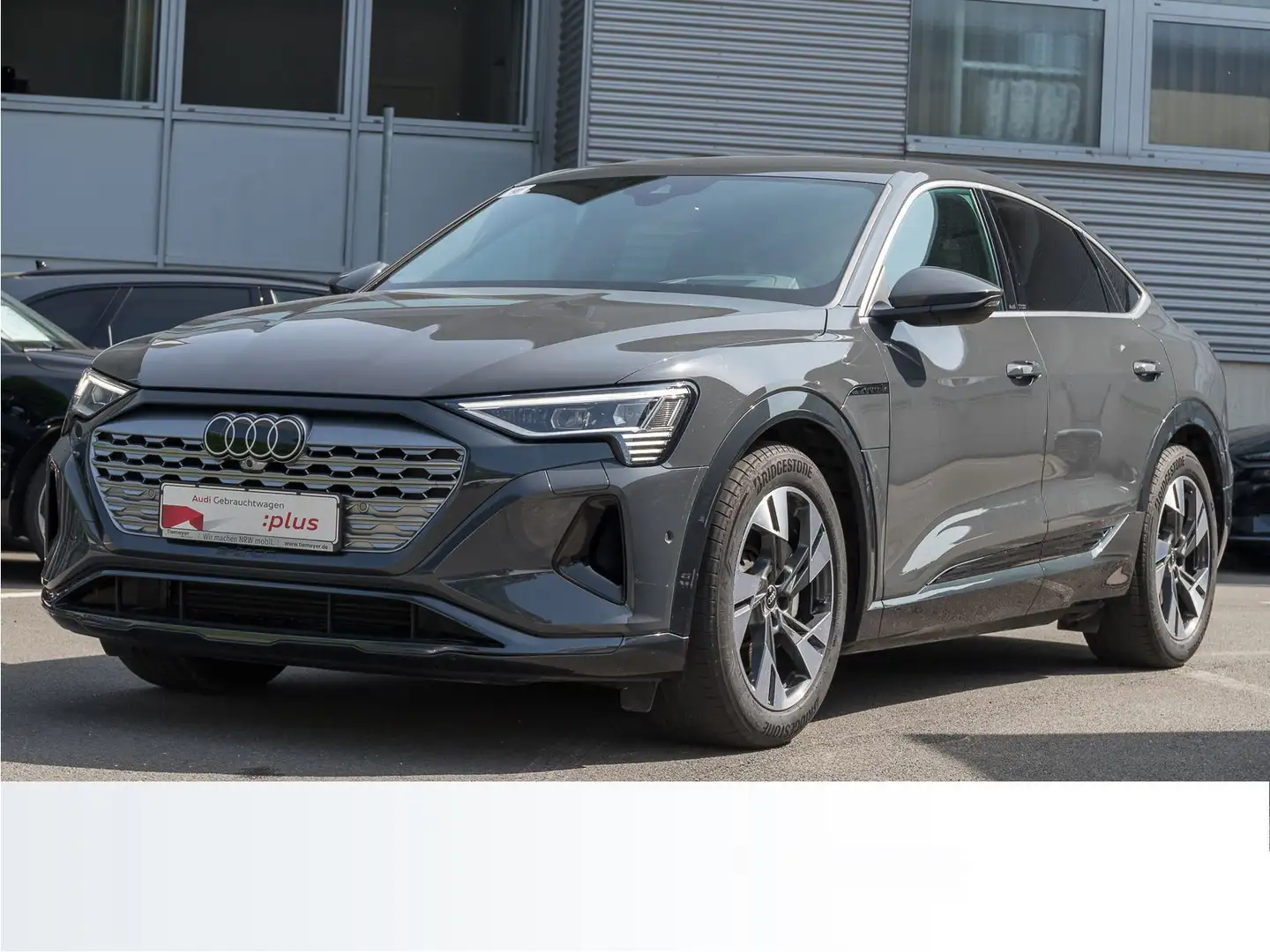Audi Q8 e-tron Q8 e-tron Sportback 55 Q ADVANCED MATRIX HuD AHK Gris - 2