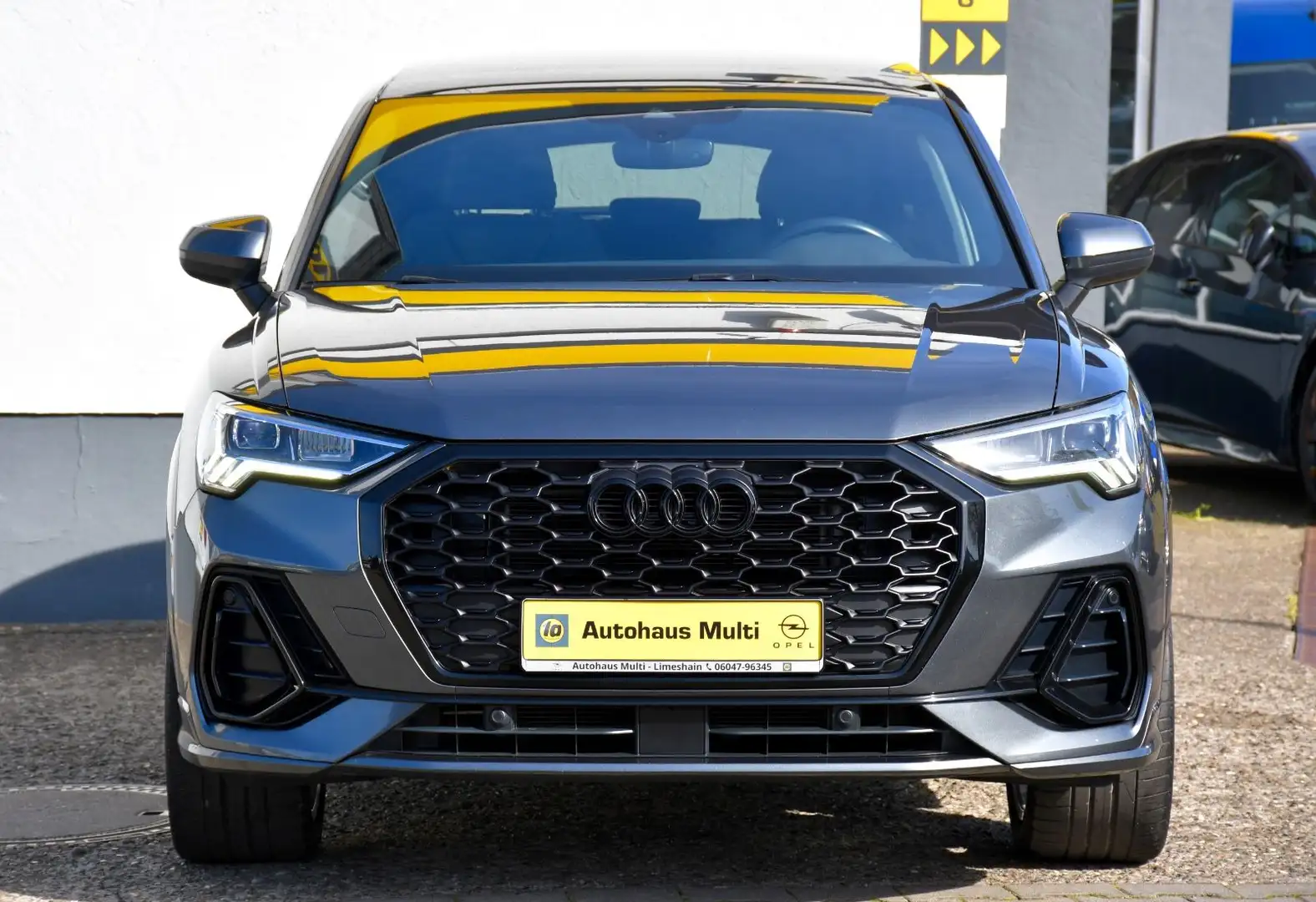 Audi Q3 Sportback 35TFSI Sline ACC Kamera Voll Leder Gris - 2