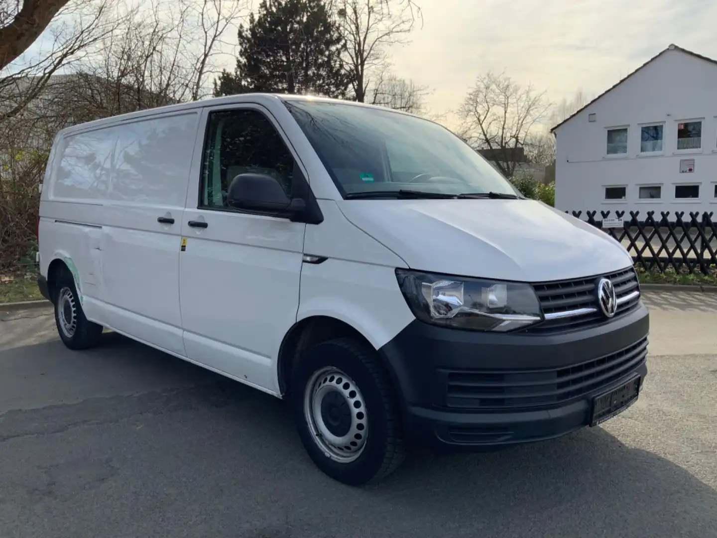 Volkswagen T6 Transporter Kasten *LANG*1.HAND*EURO 6* Bianco - 1