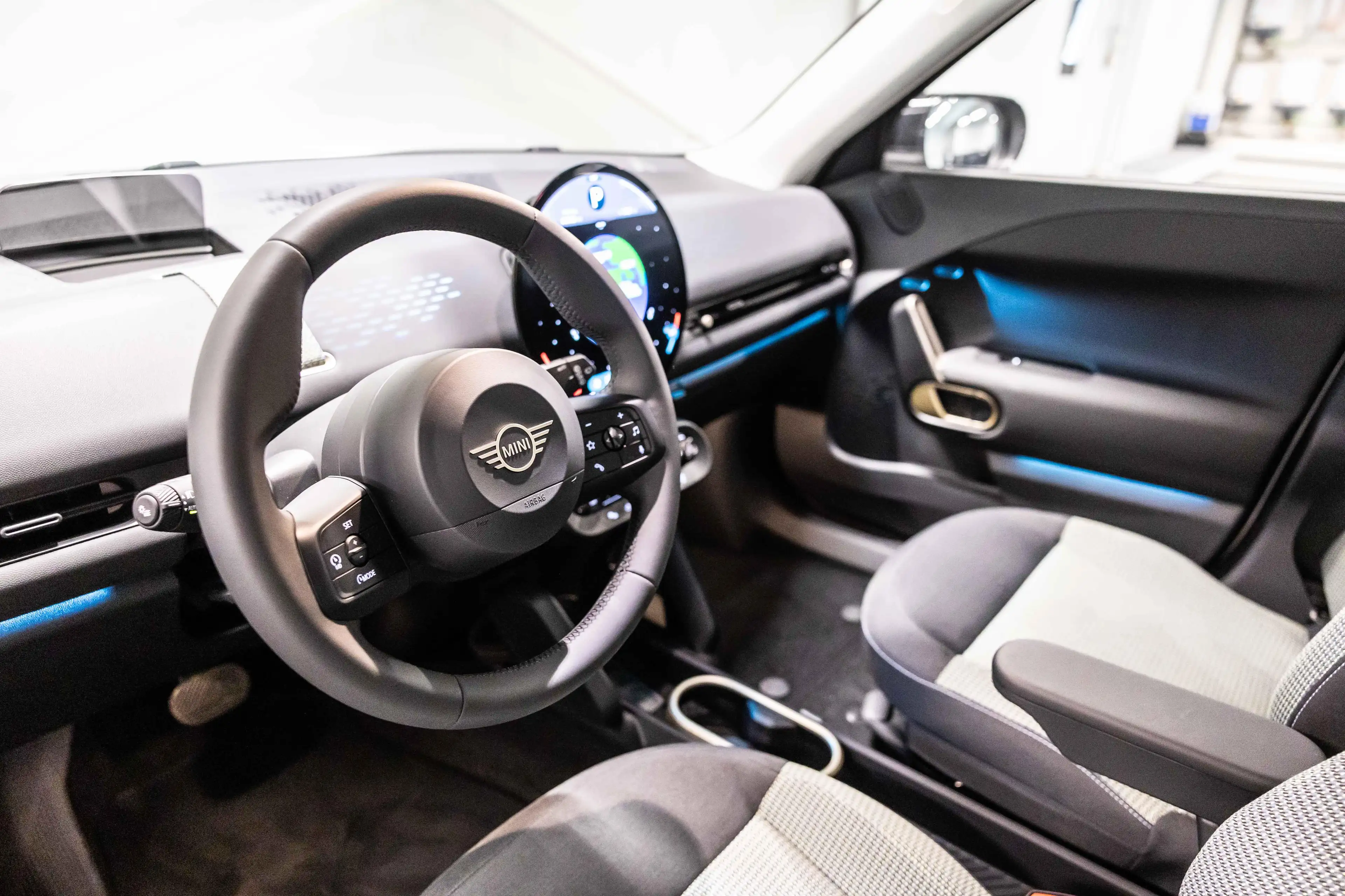 MINI Aceman Aceman SE Essential | 49 KWH | TREKHAAK | HUD | — photo 7