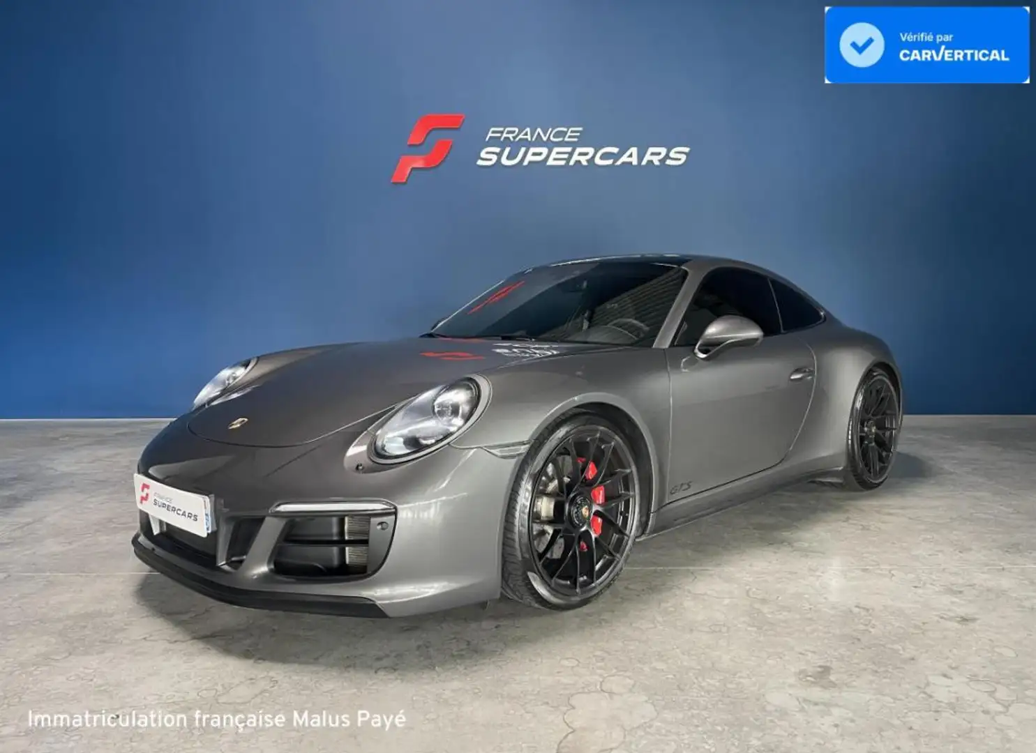 Porsche 911 Carrera GTS Coupé - 1