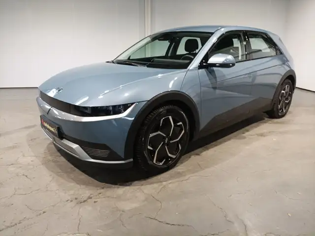 Hyundai Ioniq 5 view 3