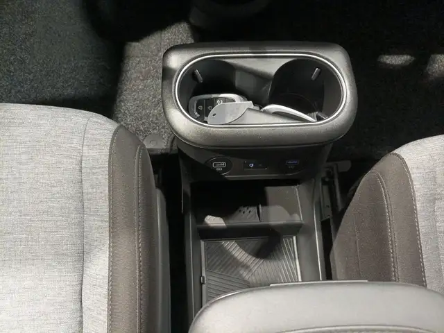Hyundai Ioniq 5 view 13