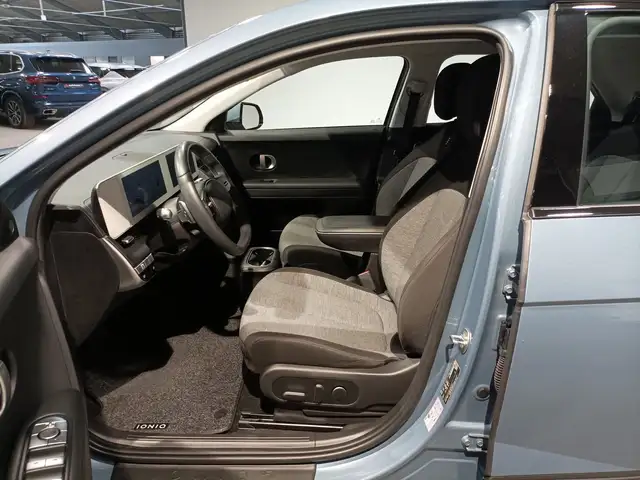 Hyundai Ioniq 5 view 8