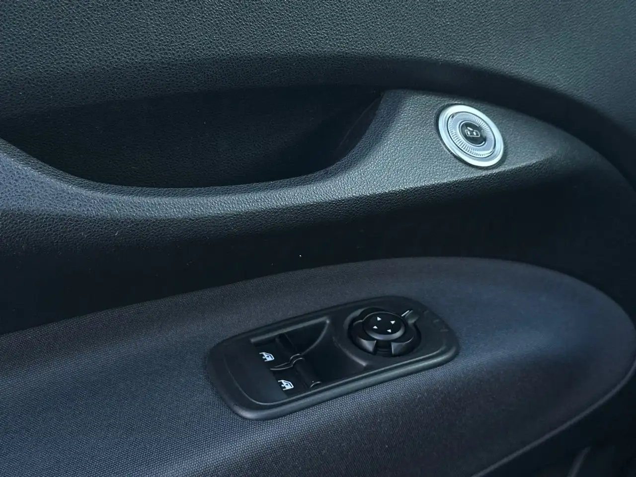 Fiat 500e Cabrio 42 kWh Icon 13