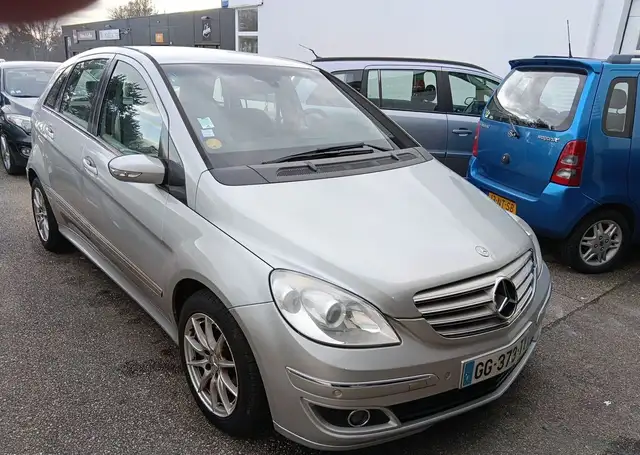 Mercedes-Benz Belle mercedes boite auto tbe 2006 reprise