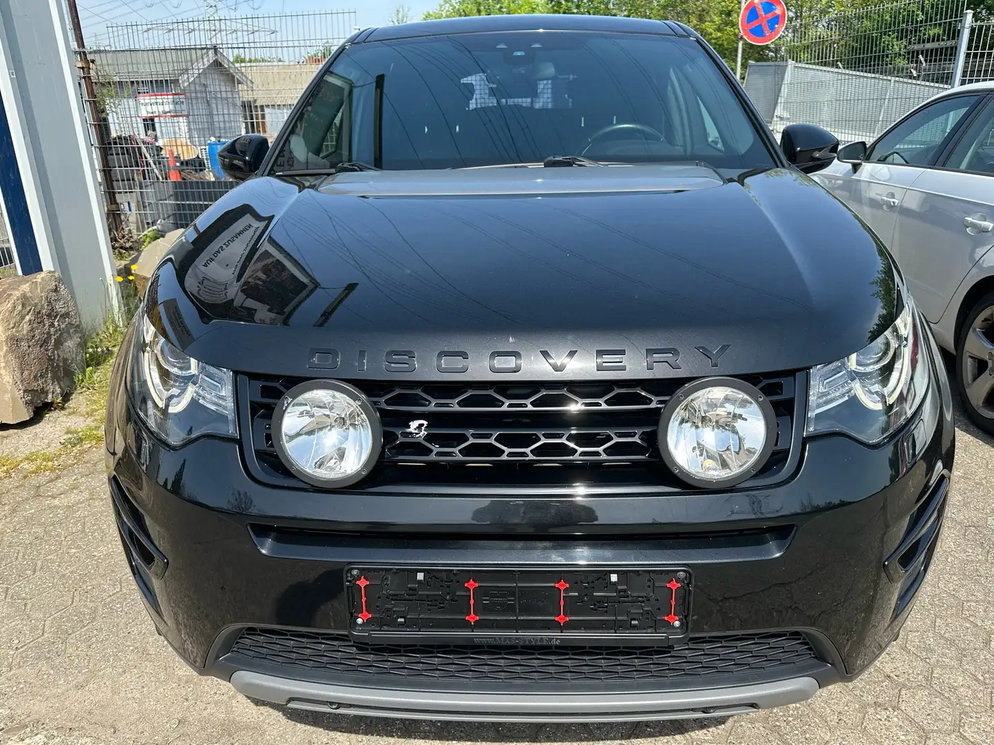 Land Rover Discovery Sport SE AWD Schwarz - 1