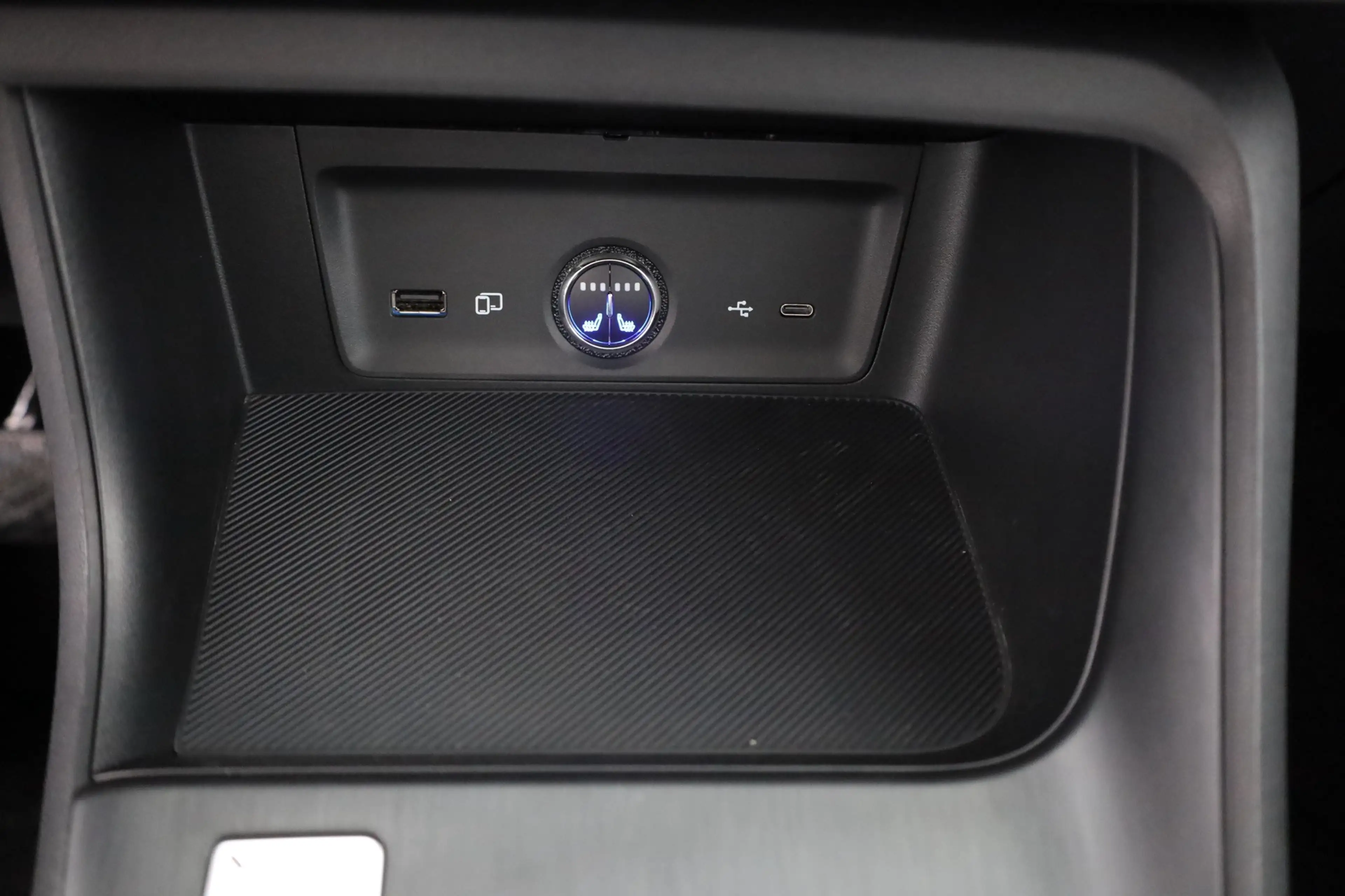 MG ZS 1.5 VTi-Tech Standard Navi Kamera Tempomat — photo 12