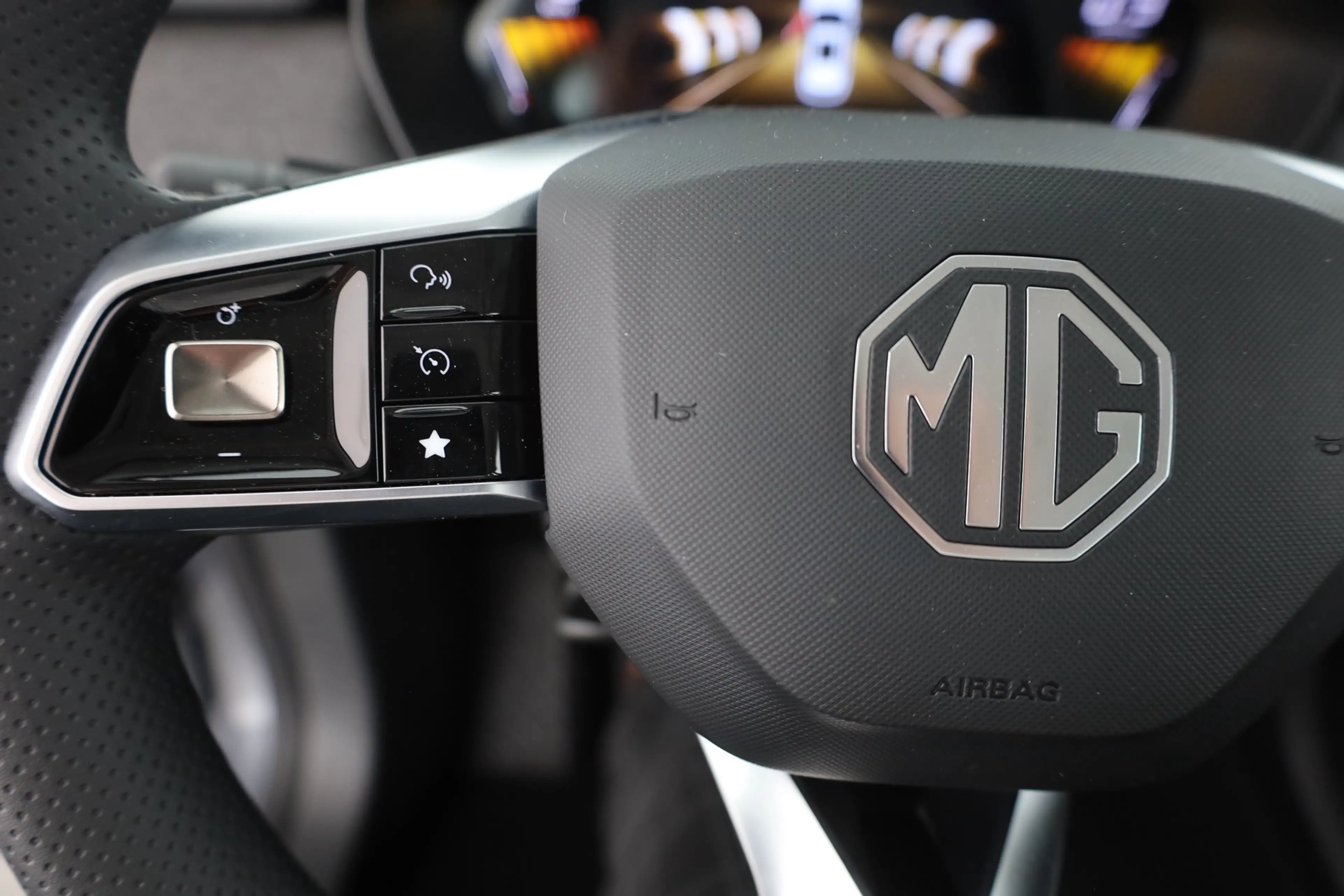 MG ZS 1.5 VTi-Tech Standard Navi Kamera Tempomat — photo 15