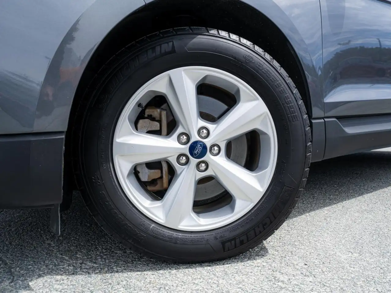 Ford Edge photo Ford Edge