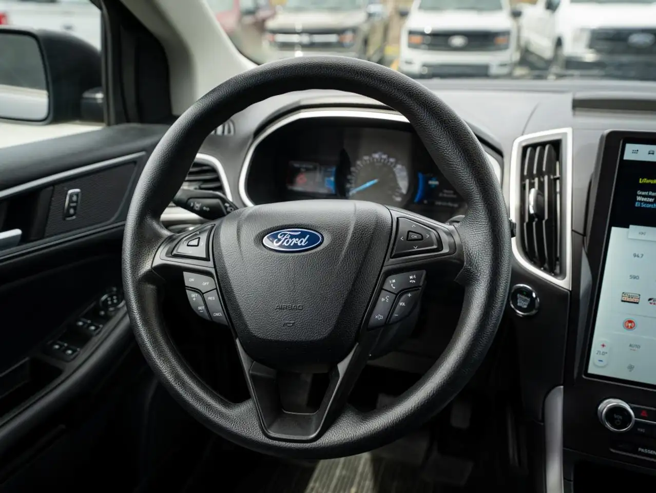 Ford Edge photo Ford Edge