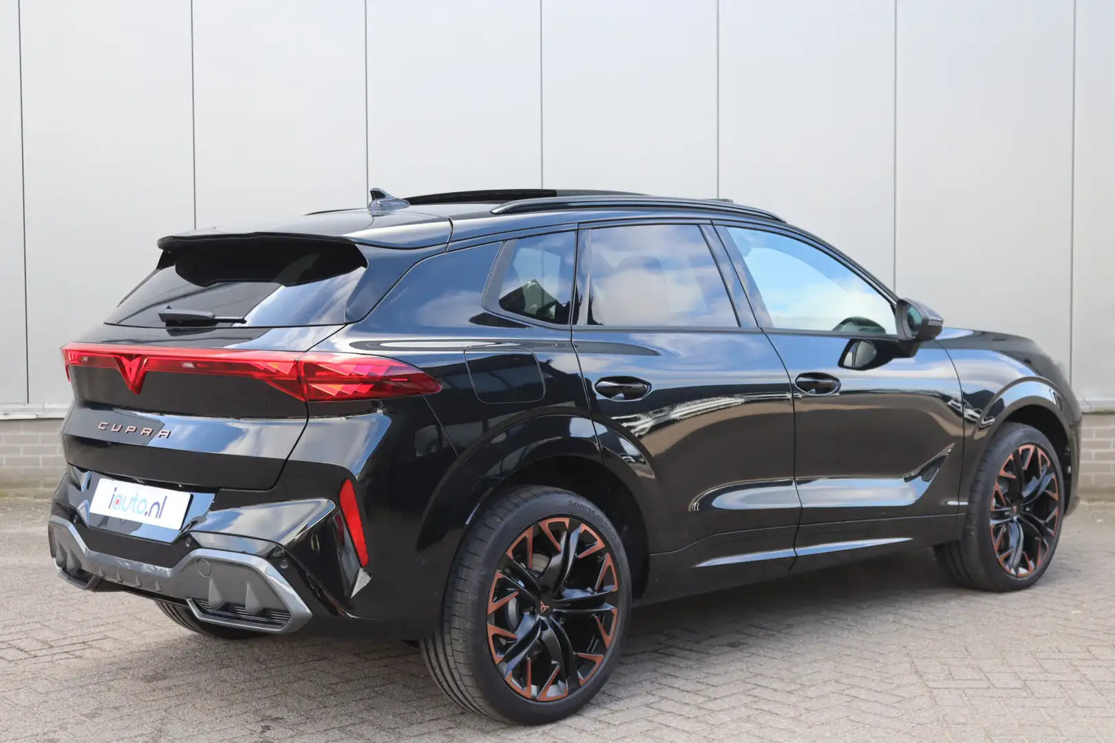 CUPRA Terramar 1.5 TSI 272pk e-Hybrid VZ Performance Pano/Matrix Noir - 2