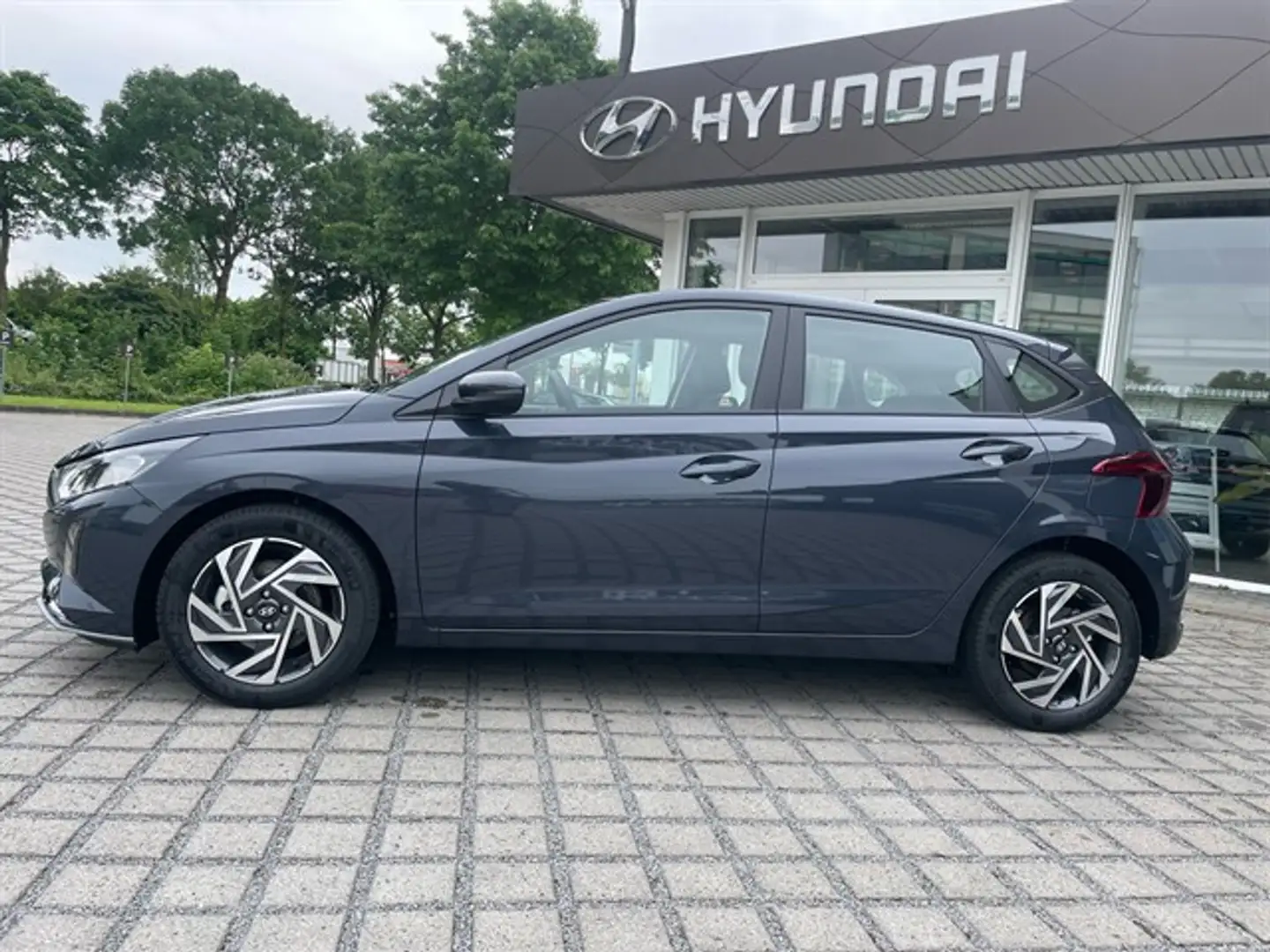 Hyundai i20 Trend Grau - 2