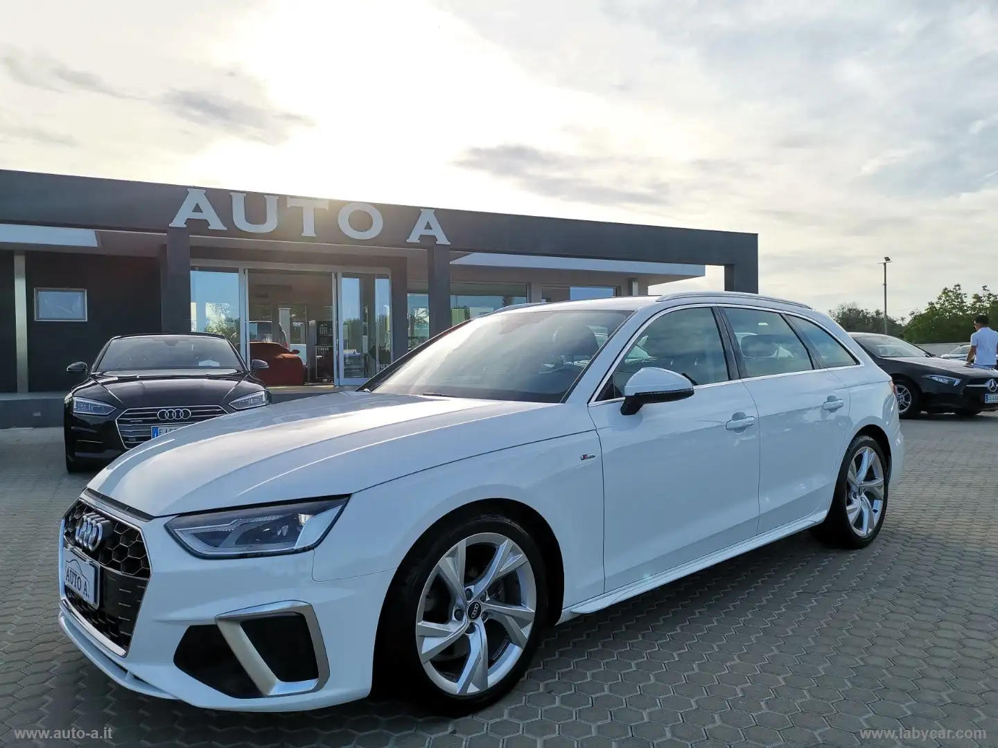 Audi A4 AVANT 35 2.0 TDI MHEV S-TRONIC S-LINE EDITION Blanco - 1