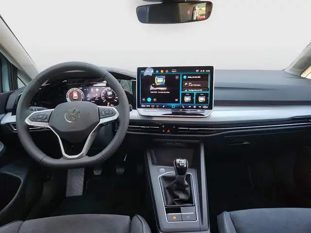 Volkswagen Golf view 9