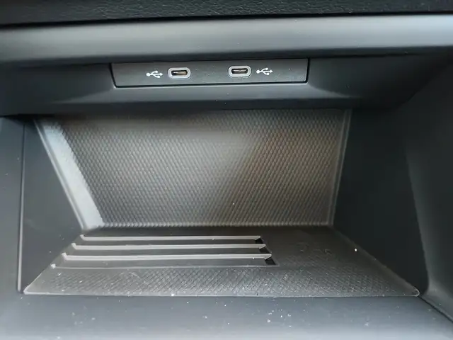 Volkswagen Golf view 27