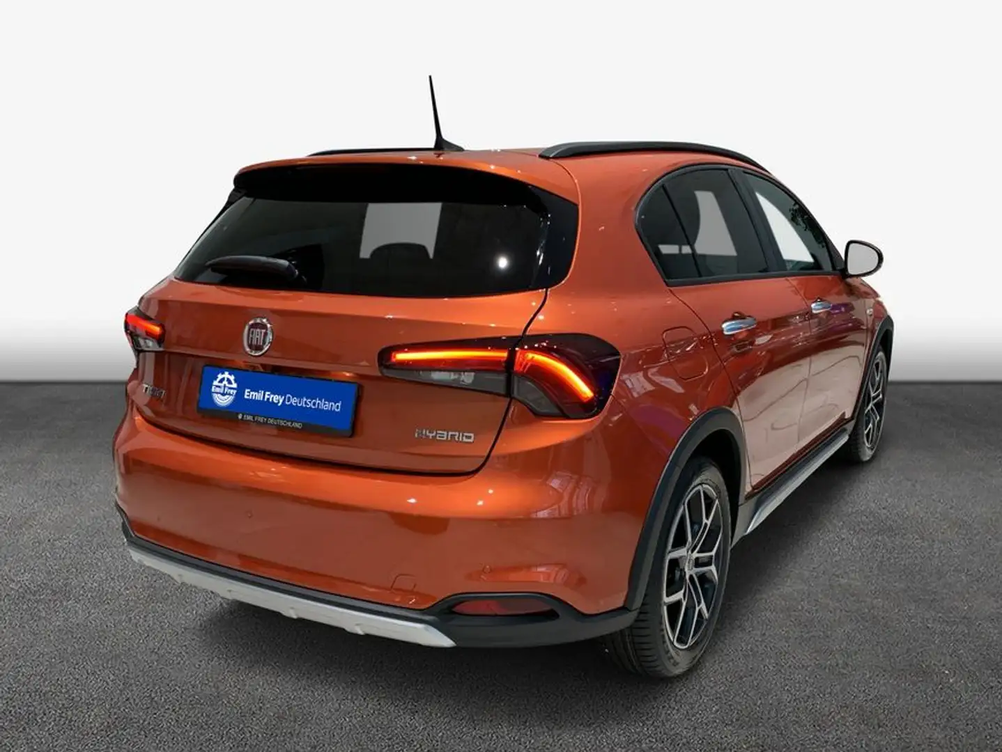 Fiat Tipo 1.5 Hybrid Cross 96 kW, 5-türig (Benzin/Elekt Oranje - 2